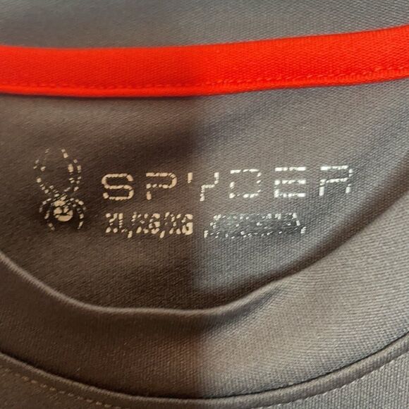 Boys Spyder Red/Grey/Black T-shirt. Size XL. - Picture 3 of 7